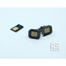 SIM mandzsetta díszdobozban