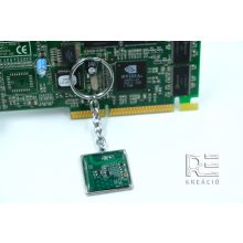 KIFUTÓ termék! Acél négyzet kulcstartó - zöld