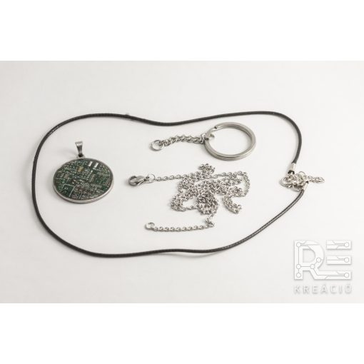 Acél ovális medál nyomtatott áramkörből - fekete