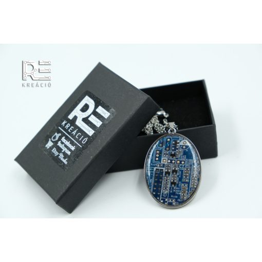 Acél ovális medál nyomtatott áramkörből - kék