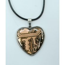 Magyar Kézműves Innovatív Remek-  alaplapból csiszolt különleges szív medál