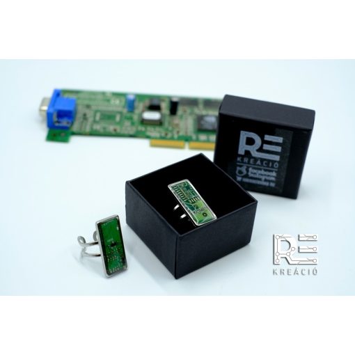 Acél téglalap karkötő- fekete