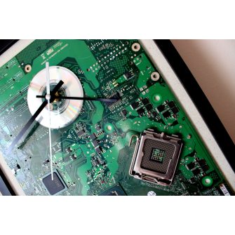 REkreáció Falióra - számítógép alaplapból