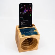 Hangfal hulladékokból- fából és nyomtatott áramkörből