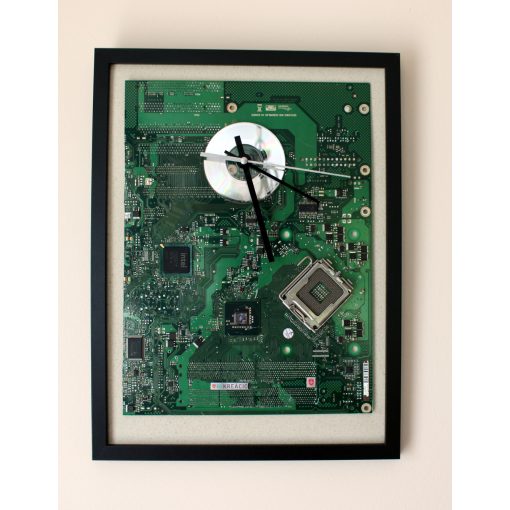 REkreáció Falióra- computer dizájn